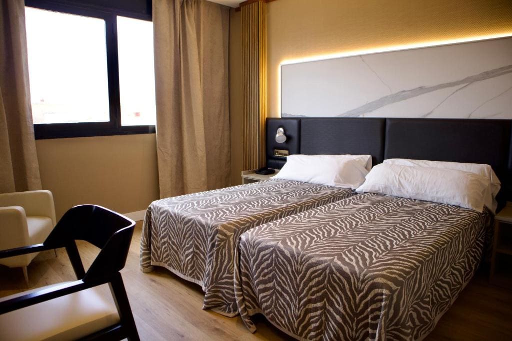 Twin Room room - Image 1