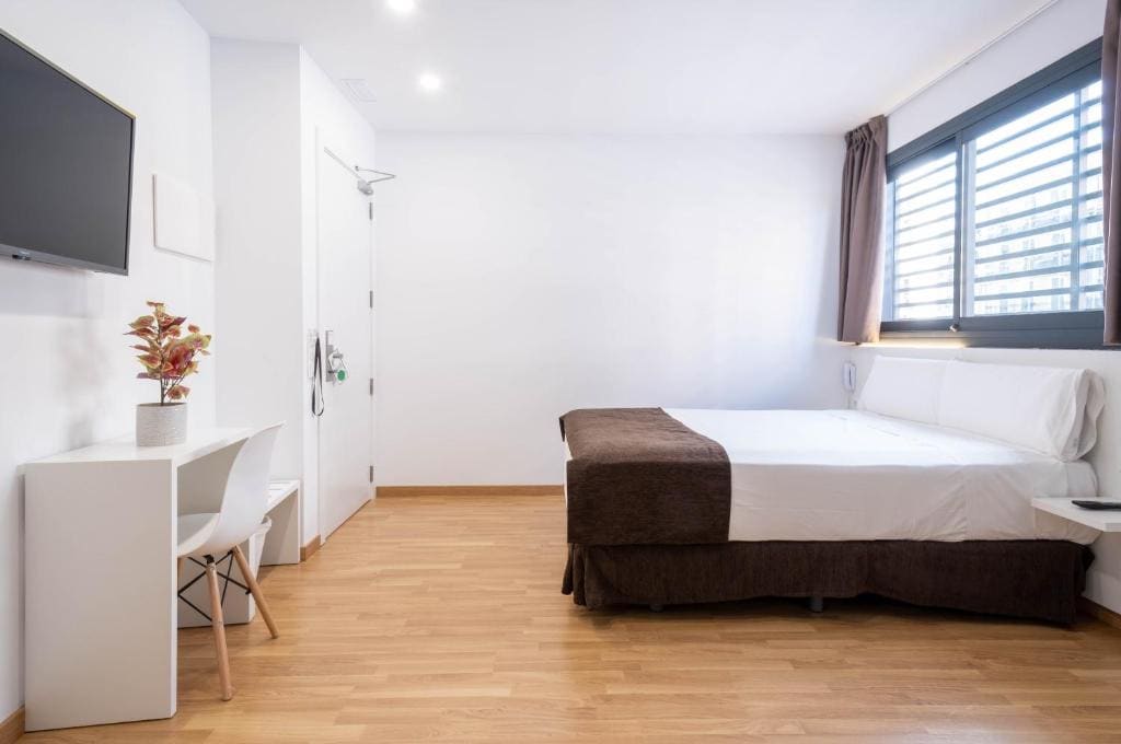 Deluxe Double or Twin Room room - Image 1