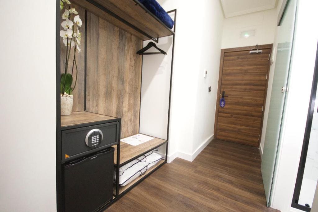 Standard Twin Room room - Image 1