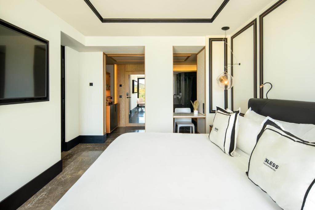 Deluxe Double Room room - Image 1