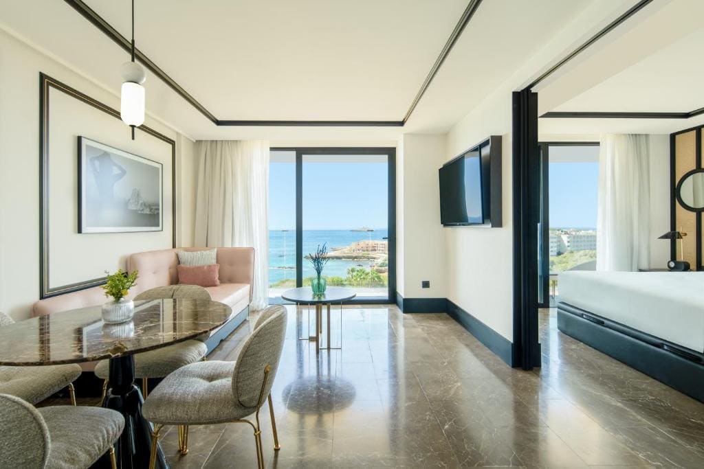 Suite with Sea View room - Image 1