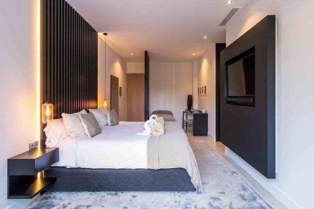 Luxury Triple Room room - Image 1