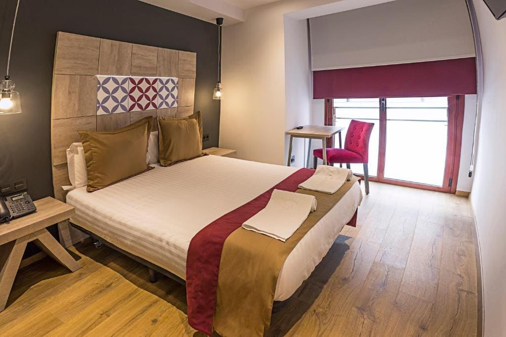 Standard Double Room room - Image 3