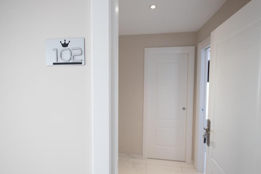 Classic Quadruple Room room - Image 1