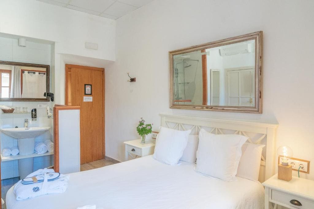 Double Room with Terrace room - Image 1