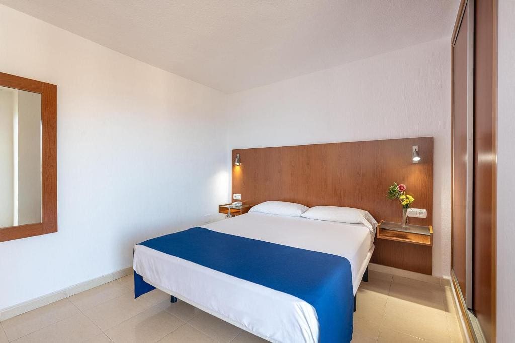 Twin Room with Sea View room - Image 2