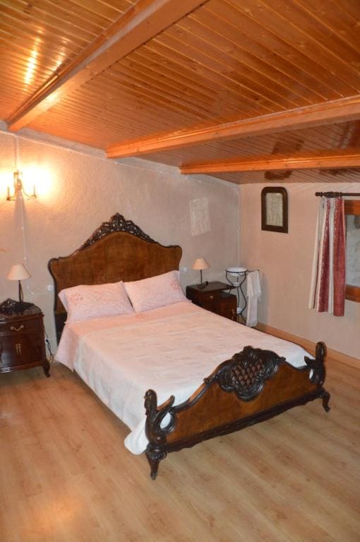 Classic Triple Room room - Image 3