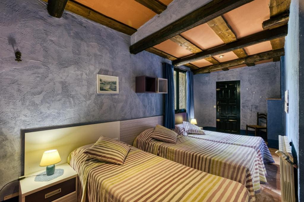 Two-Bedroom Deluxe Apartment with Garden View room - Image 2