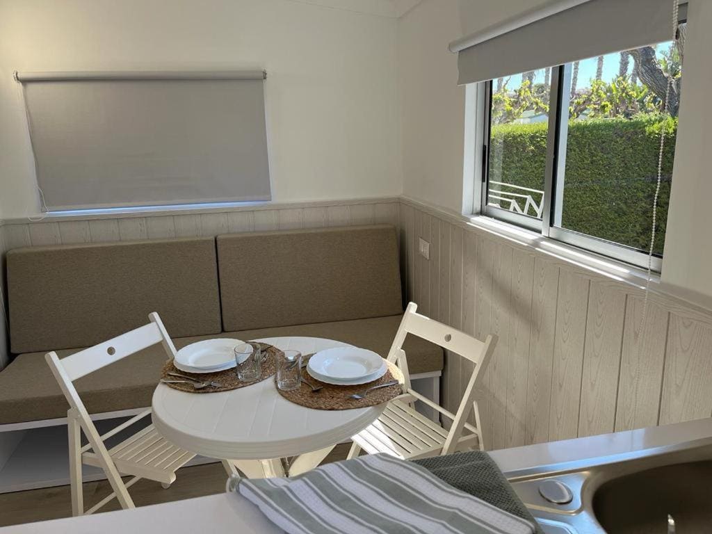 One-Bedroom Bungalow without Air Conditioner room - Image 3