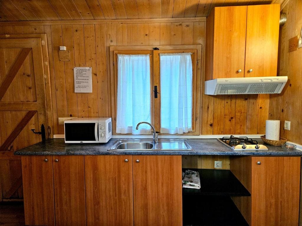 Bungalow (4 Adults) room - Image 2