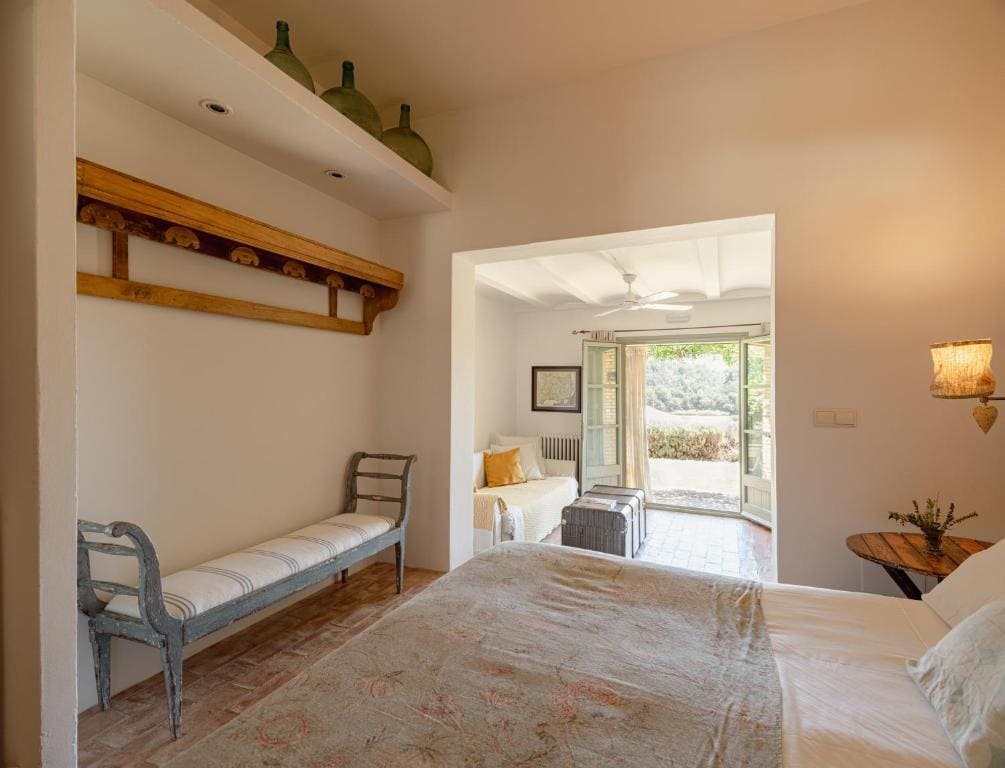 Superior Double or Twin Room with Garden View room - Image 3
