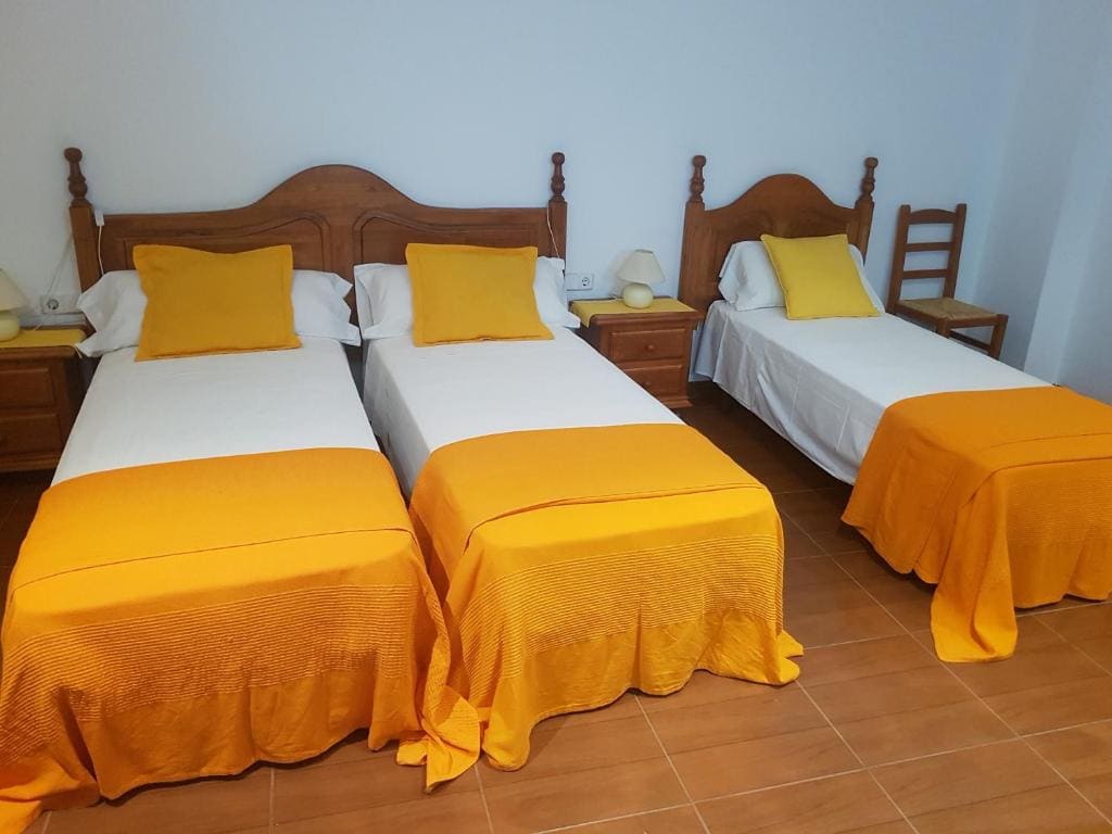 Room room - Image 1