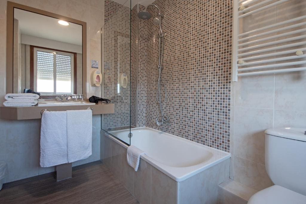 Twin Room room - Image 2