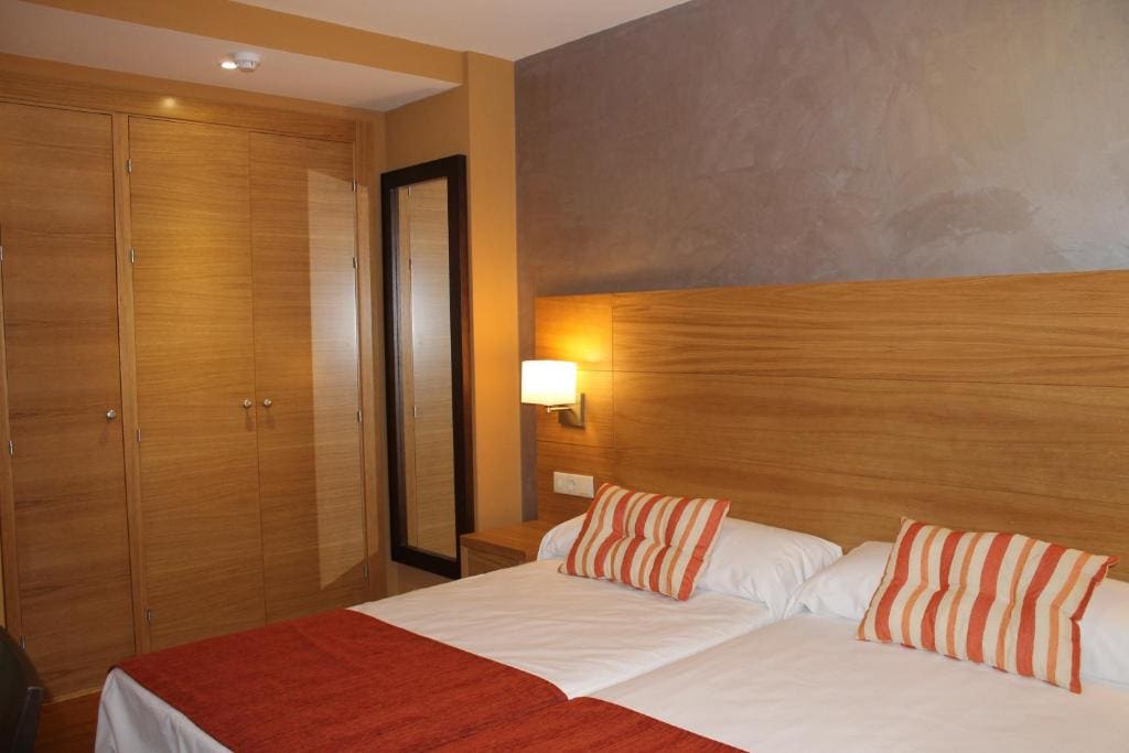 Double or Twin Room room - Image 3