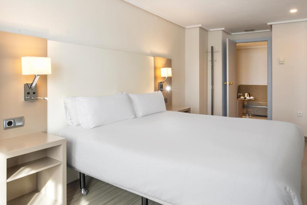 Superior Double Room room - Image 2