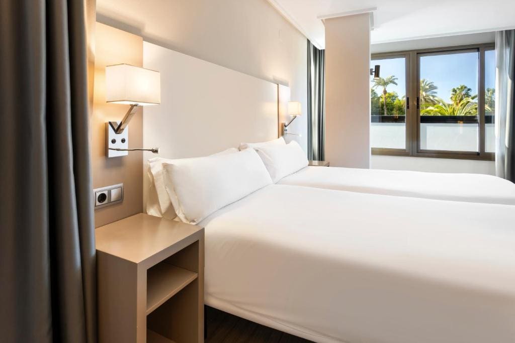 Twin Room room - Image 3
