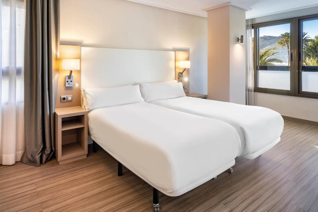 Twin Room room - Image 2