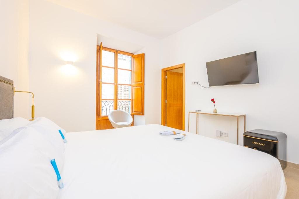 Deluxe Double Room room - Image 3