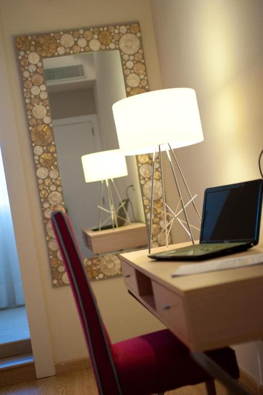 Superior Double or Twin Room room - Image 3