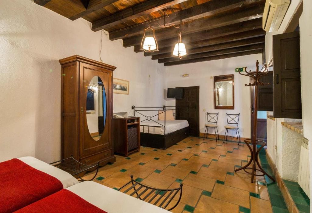 Standard Double Room with Extra Bed room - Image 1