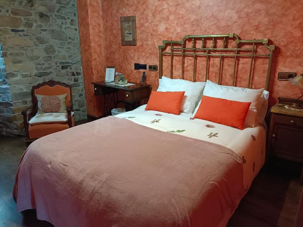Double or Twin Room room - Image 1
