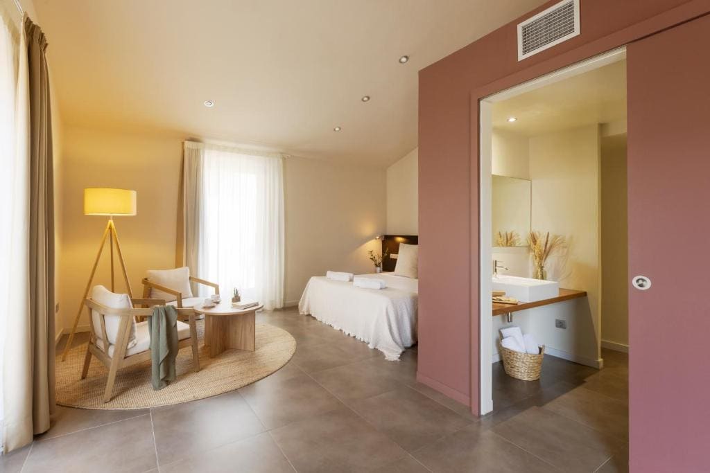 Suite room - Image 1
