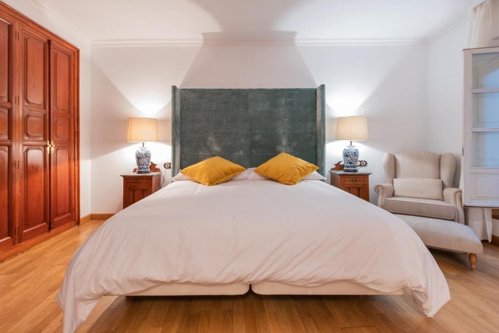 Premium Quadruple Room room - Image 2