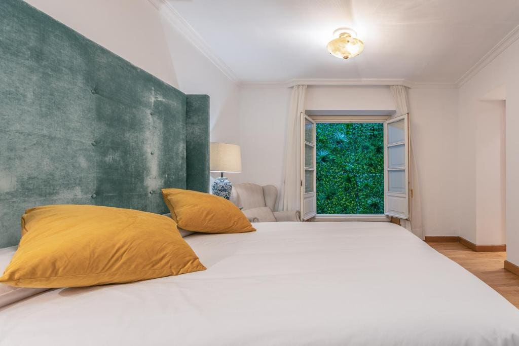 Premium Quadruple Room room - Image 1