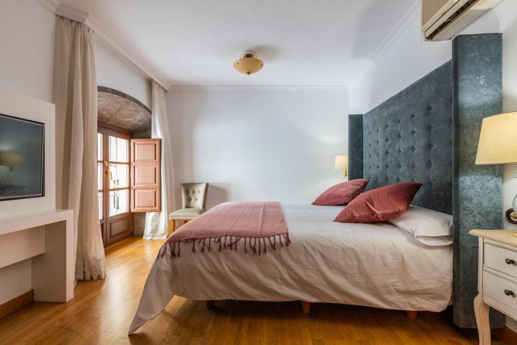 Suite room - Image 1