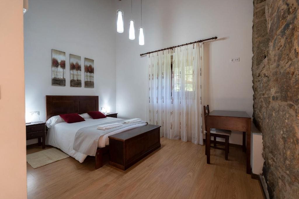 Four-Bedroom House room - Image 3