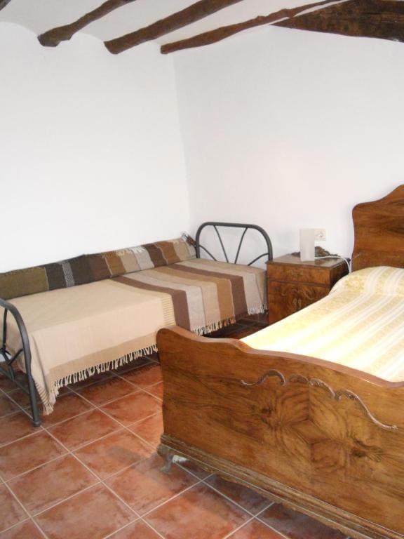 Family Room with Garden View room - Image 1