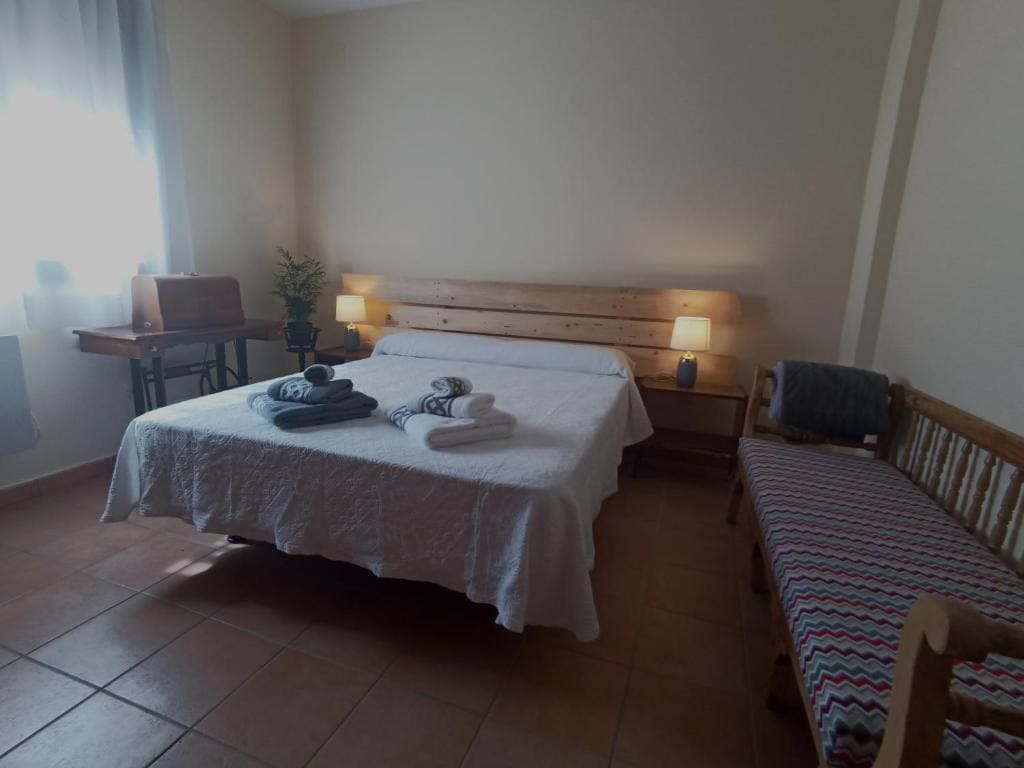 Six-Bedroom House room - Image 1