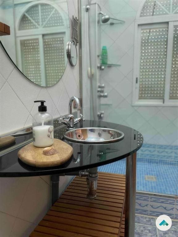 Four-Bedroom Holiday Home room - Image 3