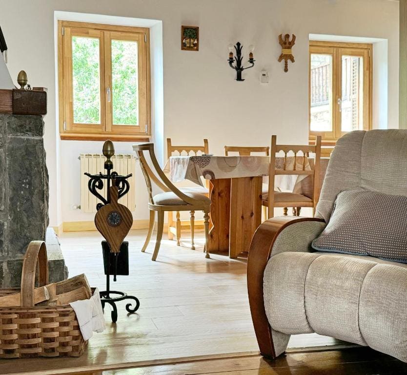Three-Bedroom House room - Image 1