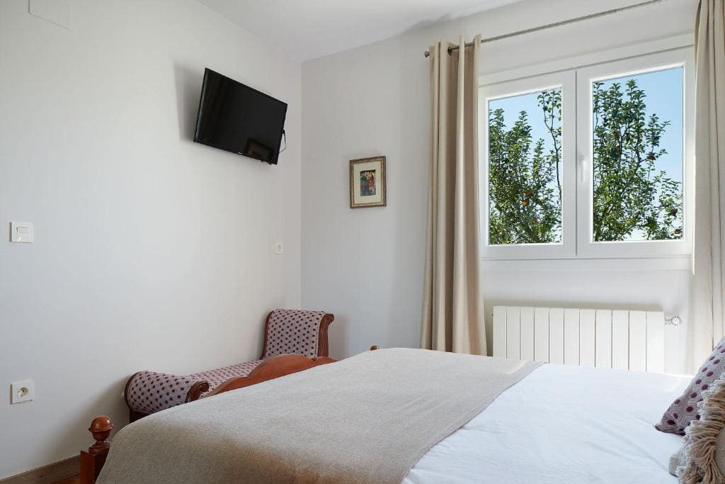 Standard Double Room room - Image 2