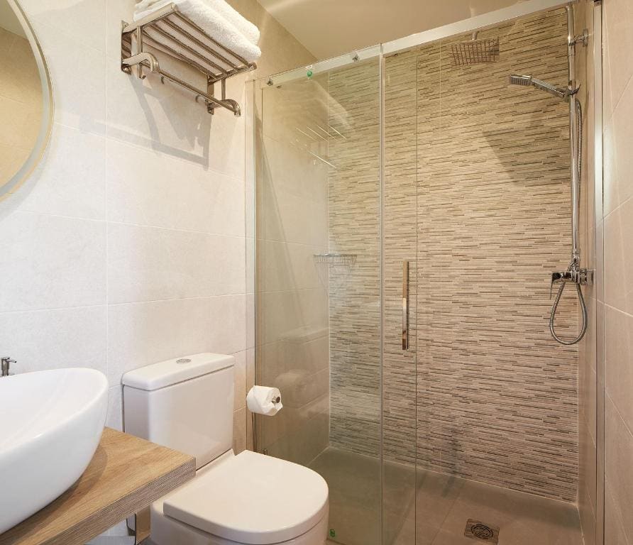 Standard Double Room room - Image 3