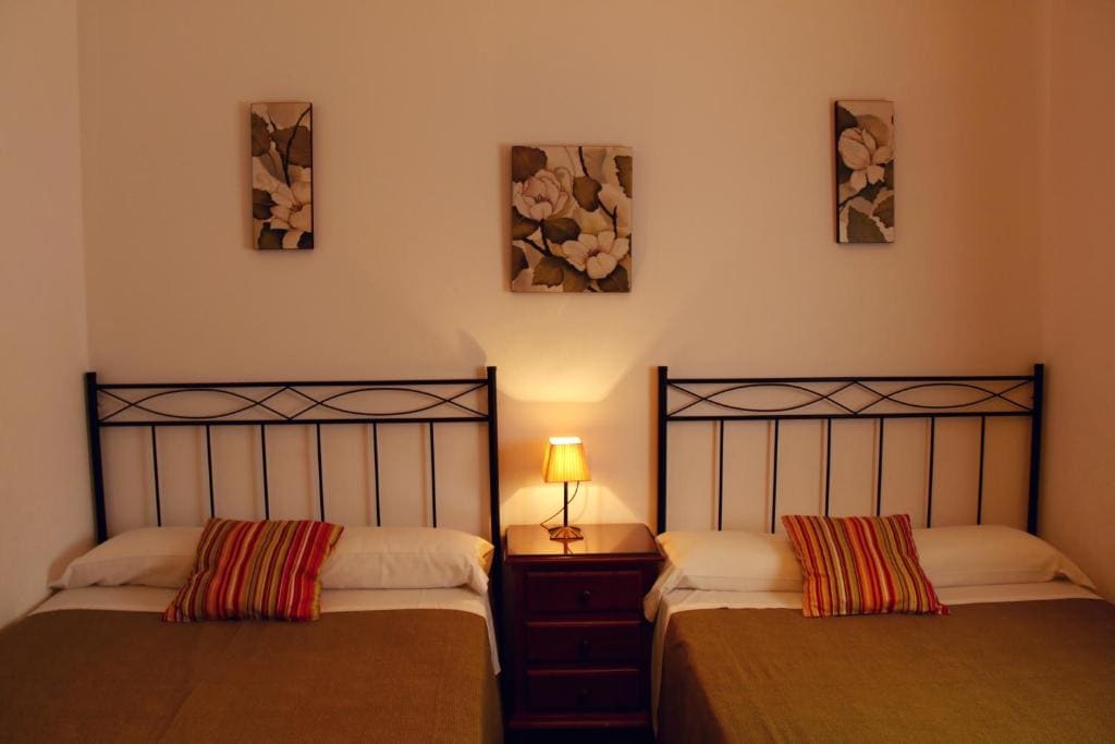 Four-Bedroom House room - Image 1