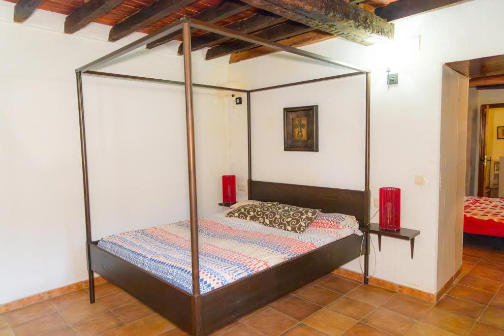 Deluxe Double Room with Bath room - Image 2