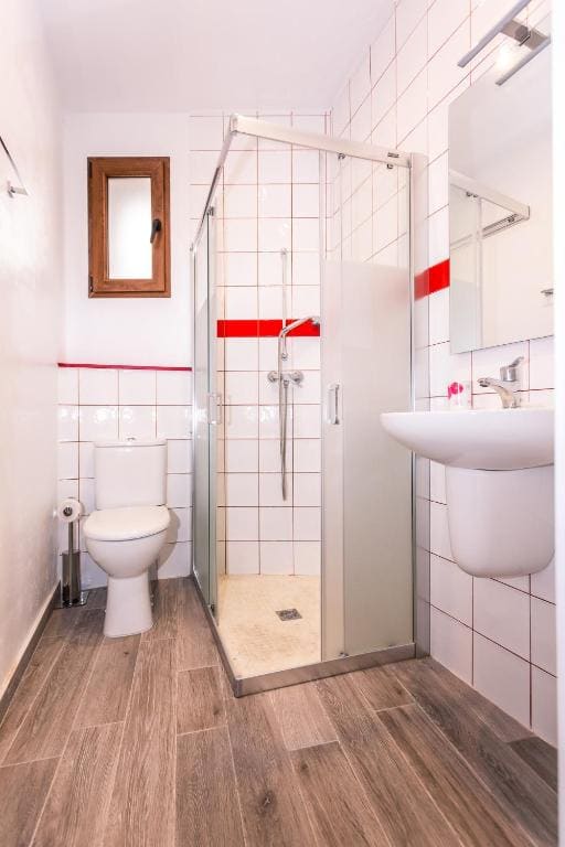 Apartment - Ground Floor room - Image 3
