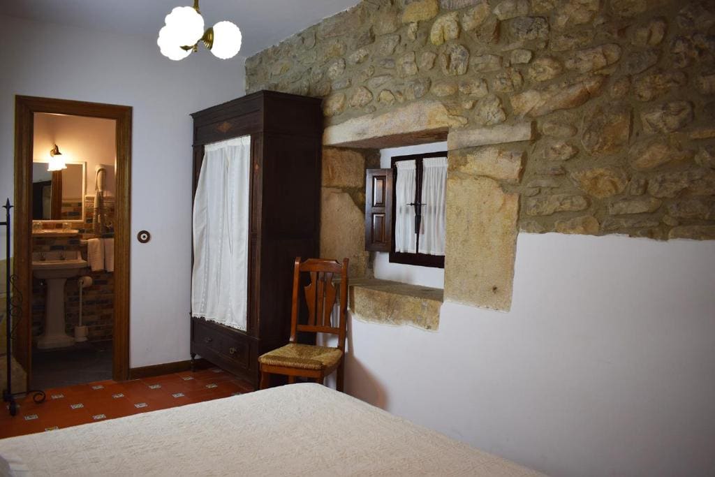 Apartment - Ground Floor room - Image 2