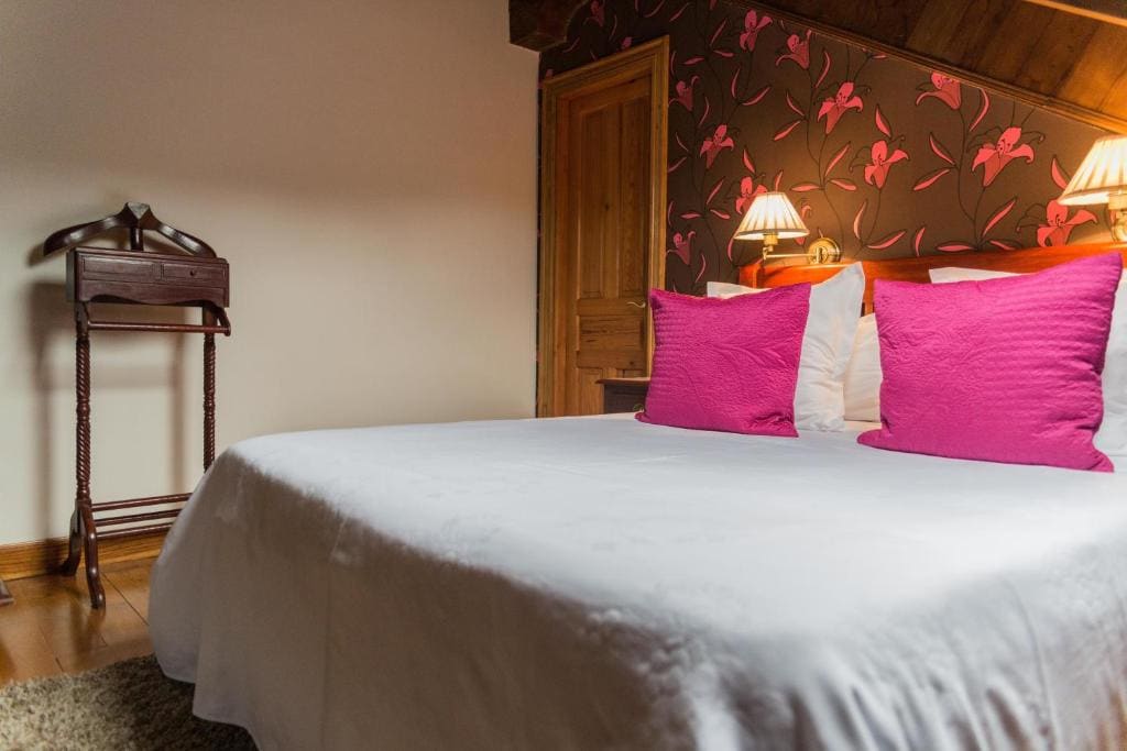 Junior Suite with Hot Tub room - Image 3