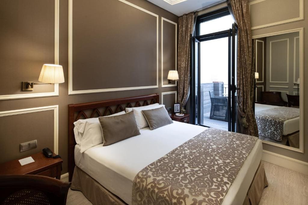 Double Room with Terrace - Smoking room - Image 1