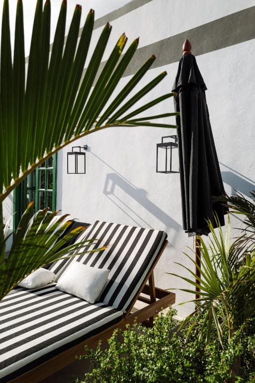 Deluxe Double Room with Balcony room - Image 1
