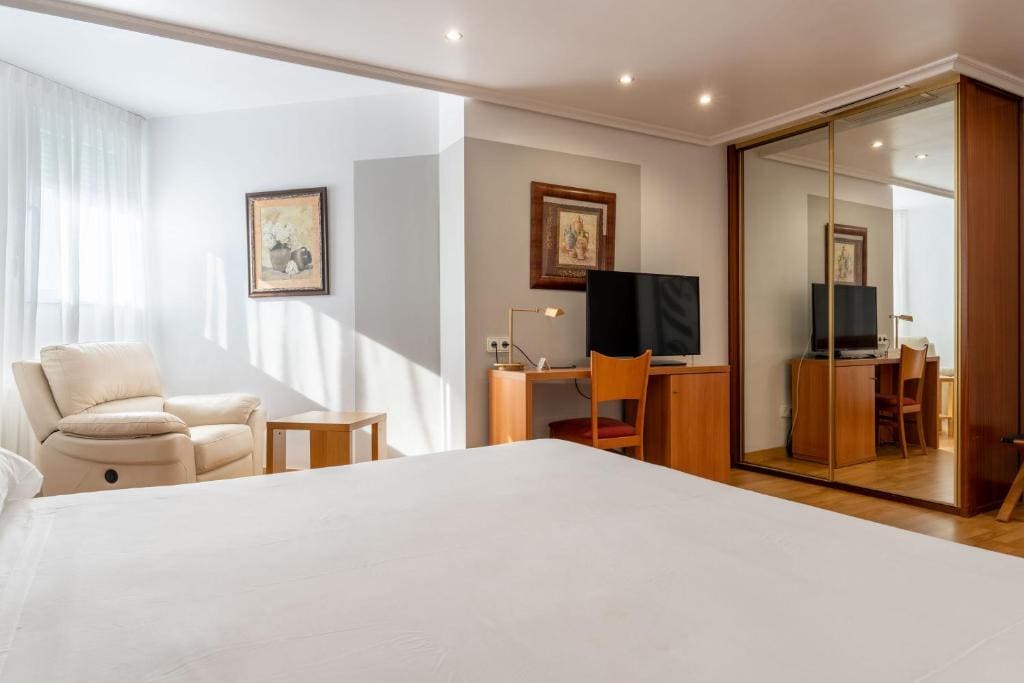 Superior Double Room room - Image 1