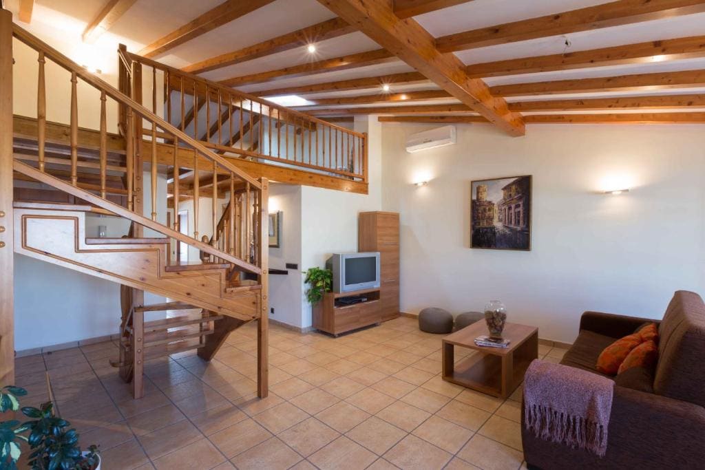 Penthouse Apartment room - Image 3