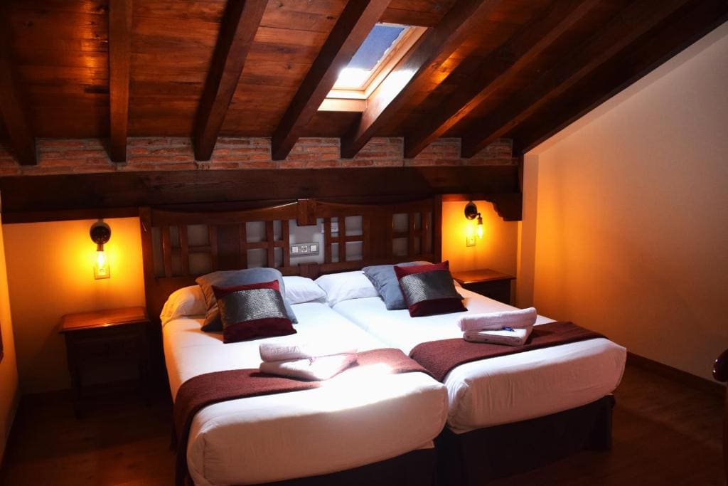 Double or Twin Room room - Image 2