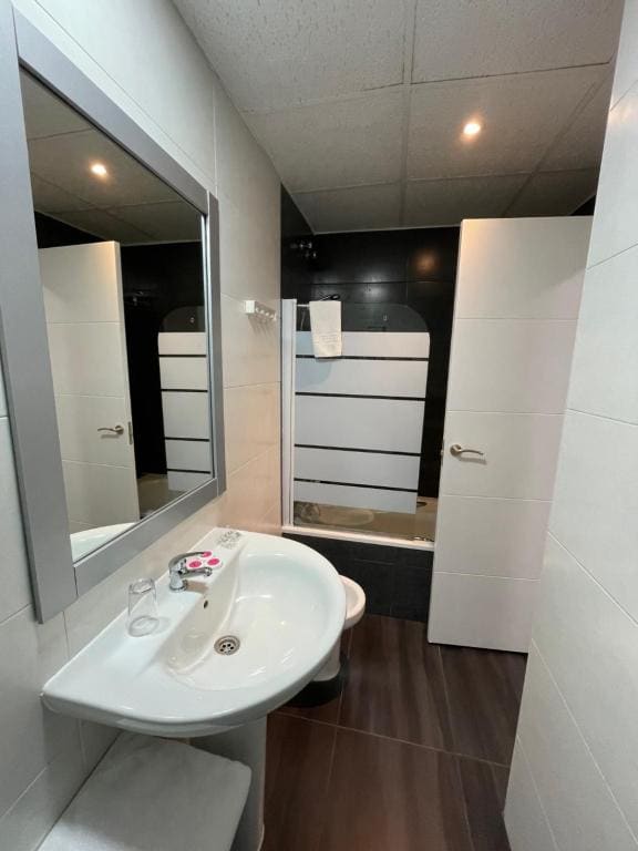 Triple Room room - Image 3
