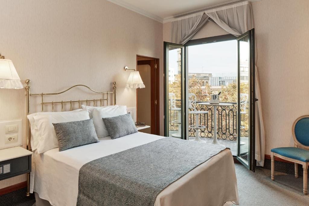 Superior Double or Twin Room room - Image 1