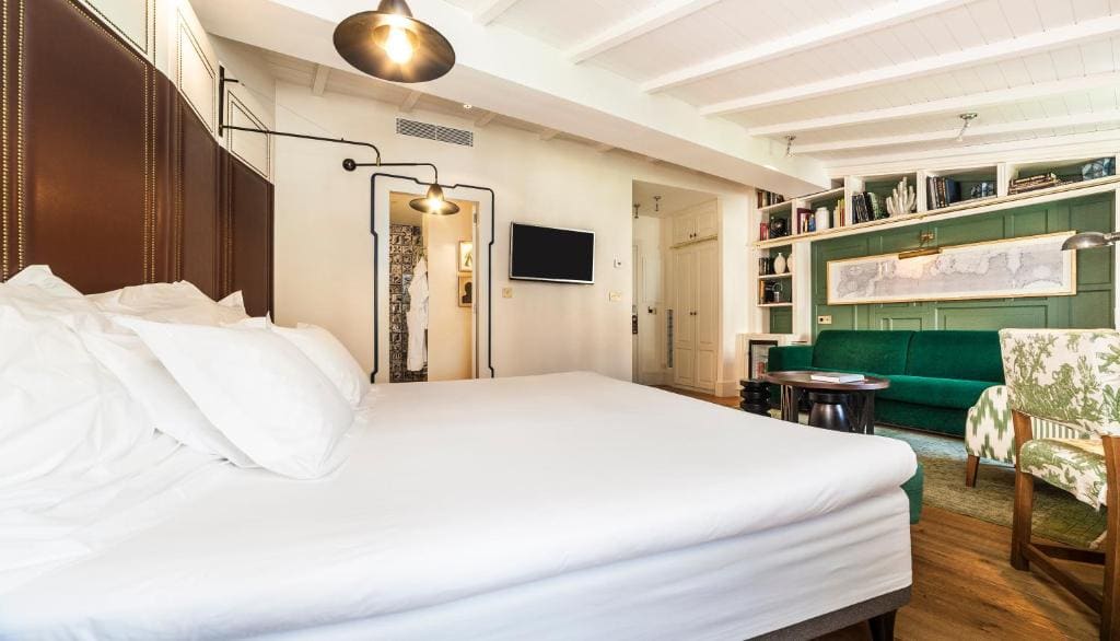 Junior Plaça Suite room - Image 2
