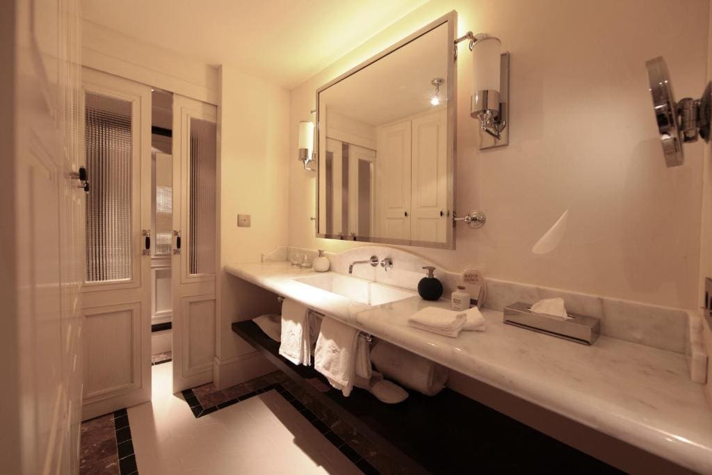 Island Suite room - Image 2